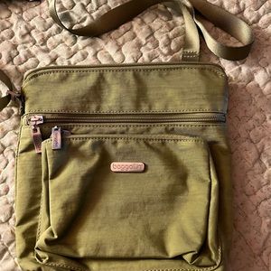 Baggallini crossbody